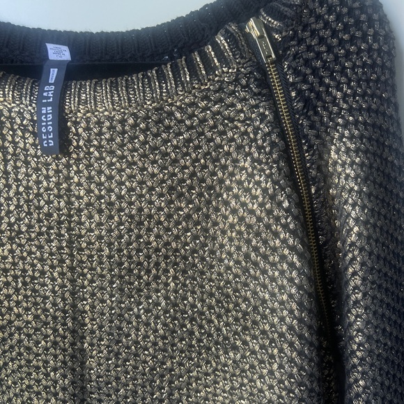 Lord and Taylor Classy black and gold sweater - Picture 2 of 5